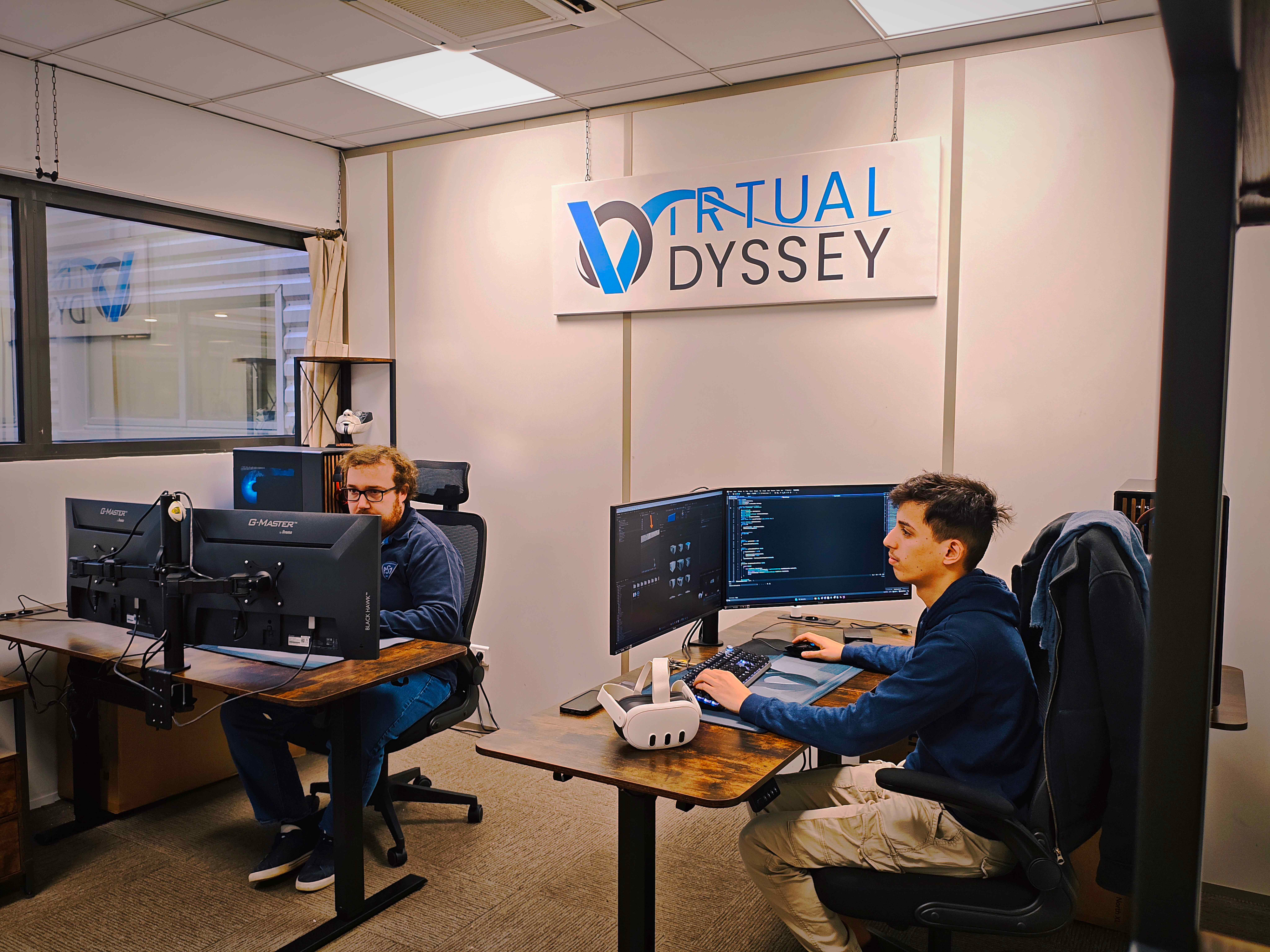 Équipe de Virtual Odyssey dans les locaux à Lyon